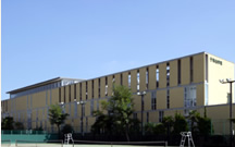 低・中学年棟