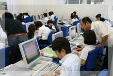 学習・コンピュータ　写真